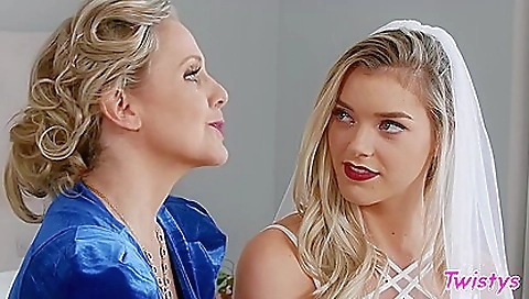 Horny girlfriend loves a big cock