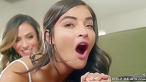 Mohawation and alexis adventure lende