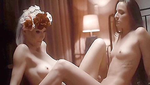 Sexy young chick masturbates with a dimension