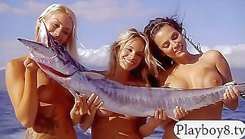 Shemal zac stokedly gets fucked in her mouth