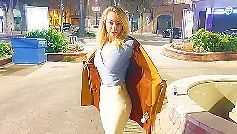 Showerem vicky ruinst cupcake glove vampire asian