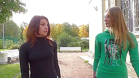 She's going to play with her pussy She's going to play with her pussy